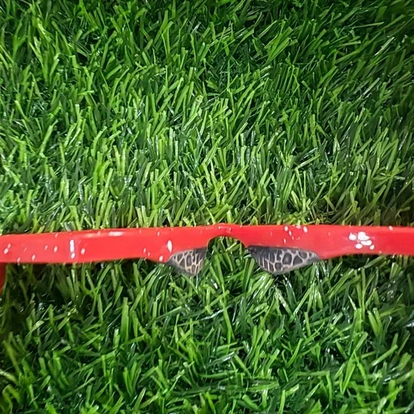 Pit Viper Heart-Shaped Red Sunglasses - Picture 9 of 10